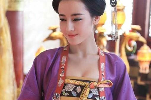 唐朝女人为什么都喜欢坦胸露乳