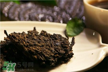 过敏性鼻炎可以喝茶吗？过敏性鼻炎能喝茶吗？