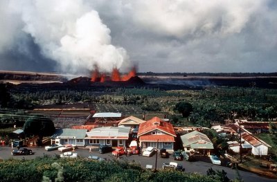 ​夏威夷火山再度喷发，仅仅时隔三个月！一年之内竟连续喷发多次